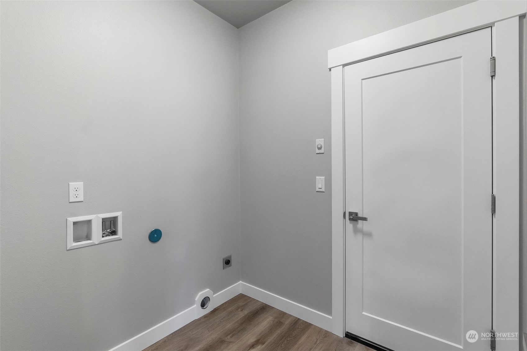 737 Gadwall Court Property Photo 23