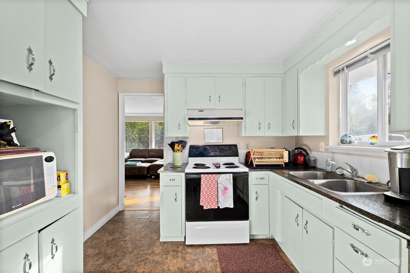 5435 Hyada Boulevard Property Photo 9