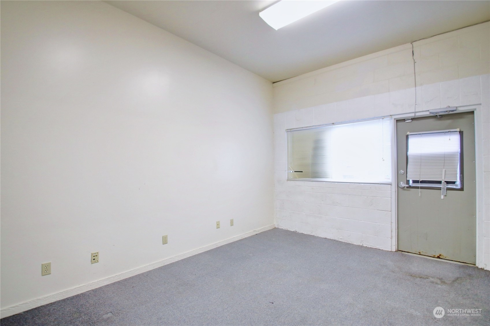 1101 Dale Lane Property Photo 4
