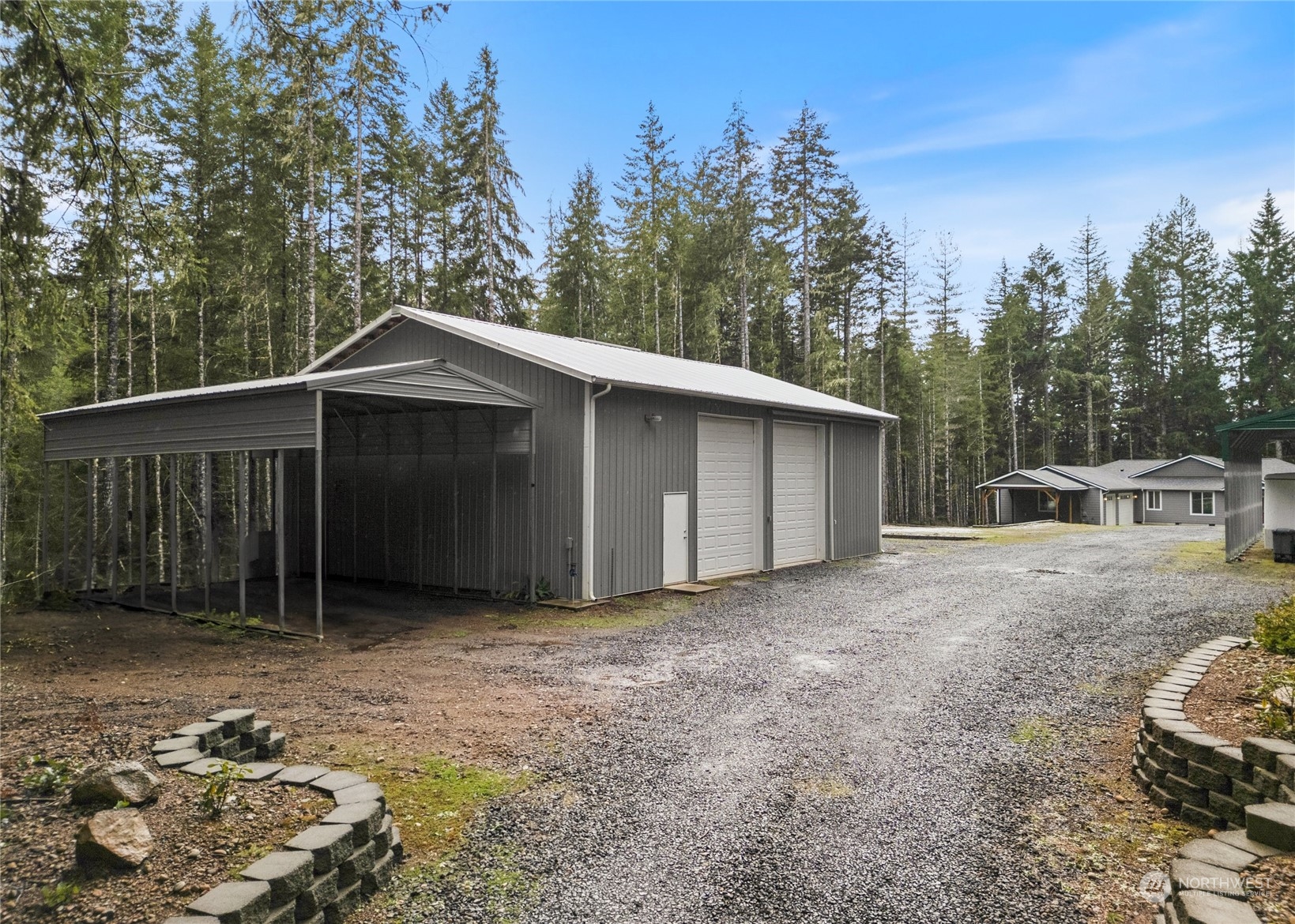 180 Ne Mountain View Drive Property Photo 3