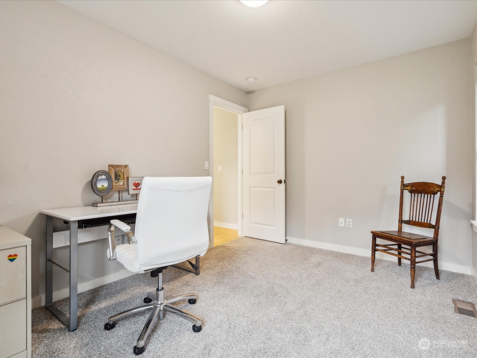 3423 Harborcrest Court Property Photo 18