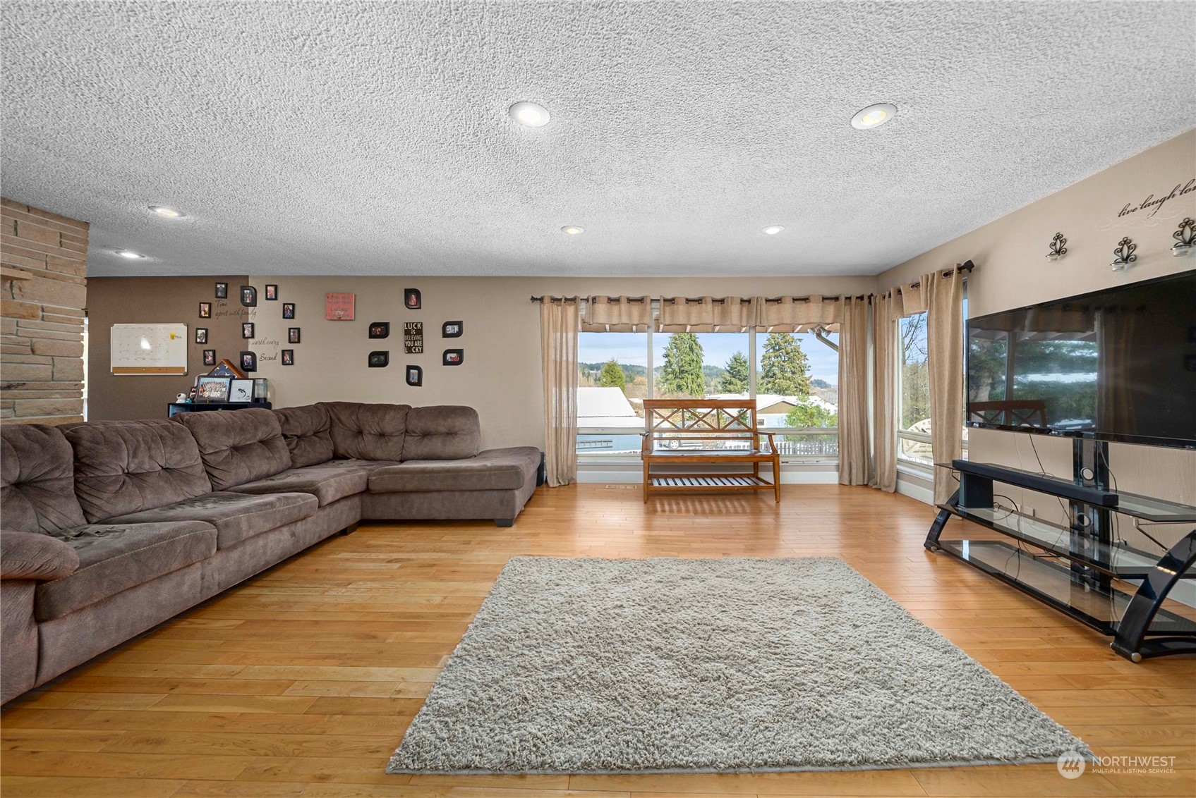 4411 Feigley Road Property Photo 8