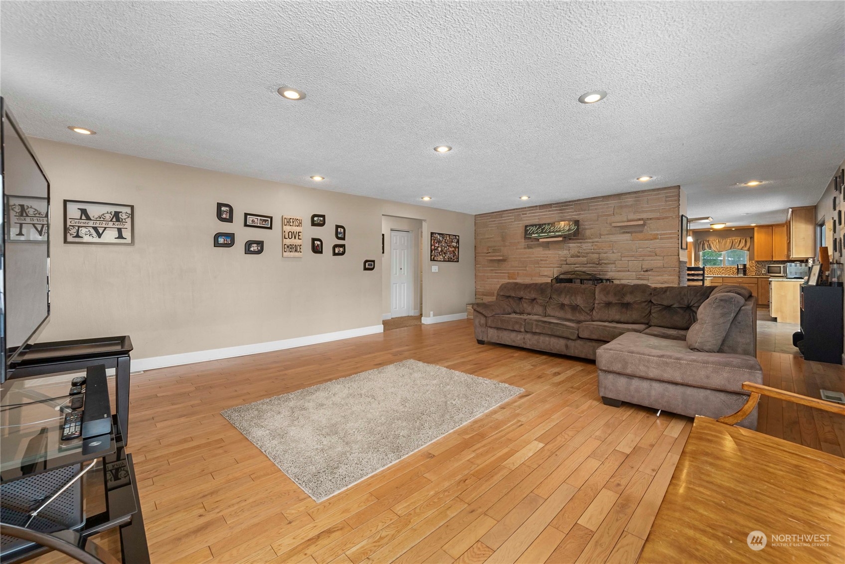 4411 Feigley Road Property Photo 9