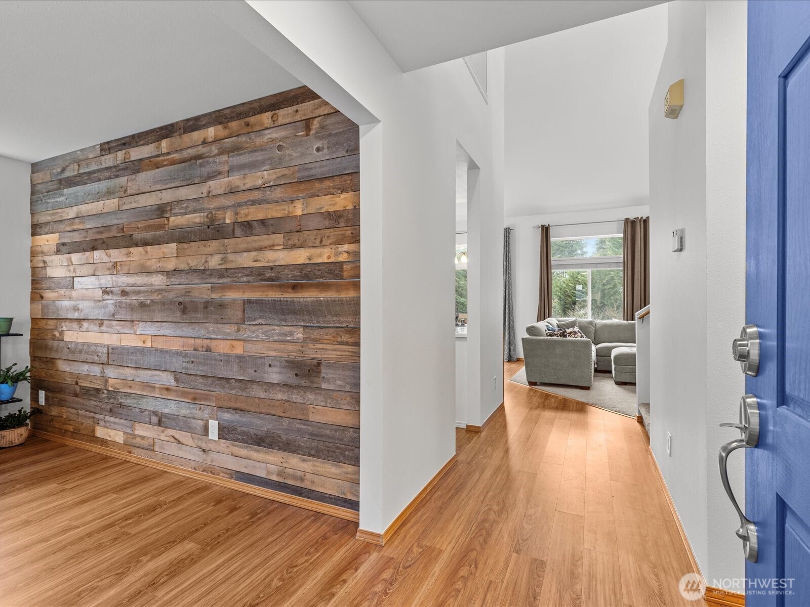 14320 53rd Avenue Property Photo 8