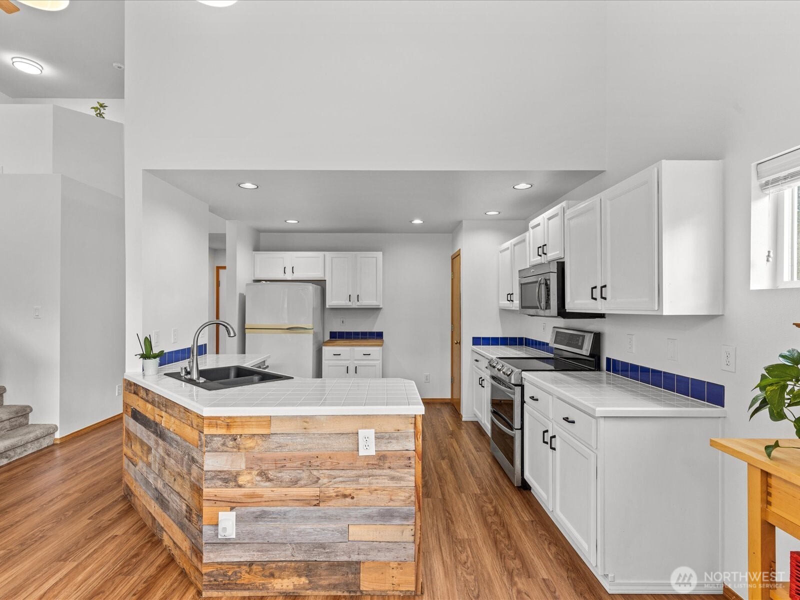 14320 53rd Avenue Property Photo 17