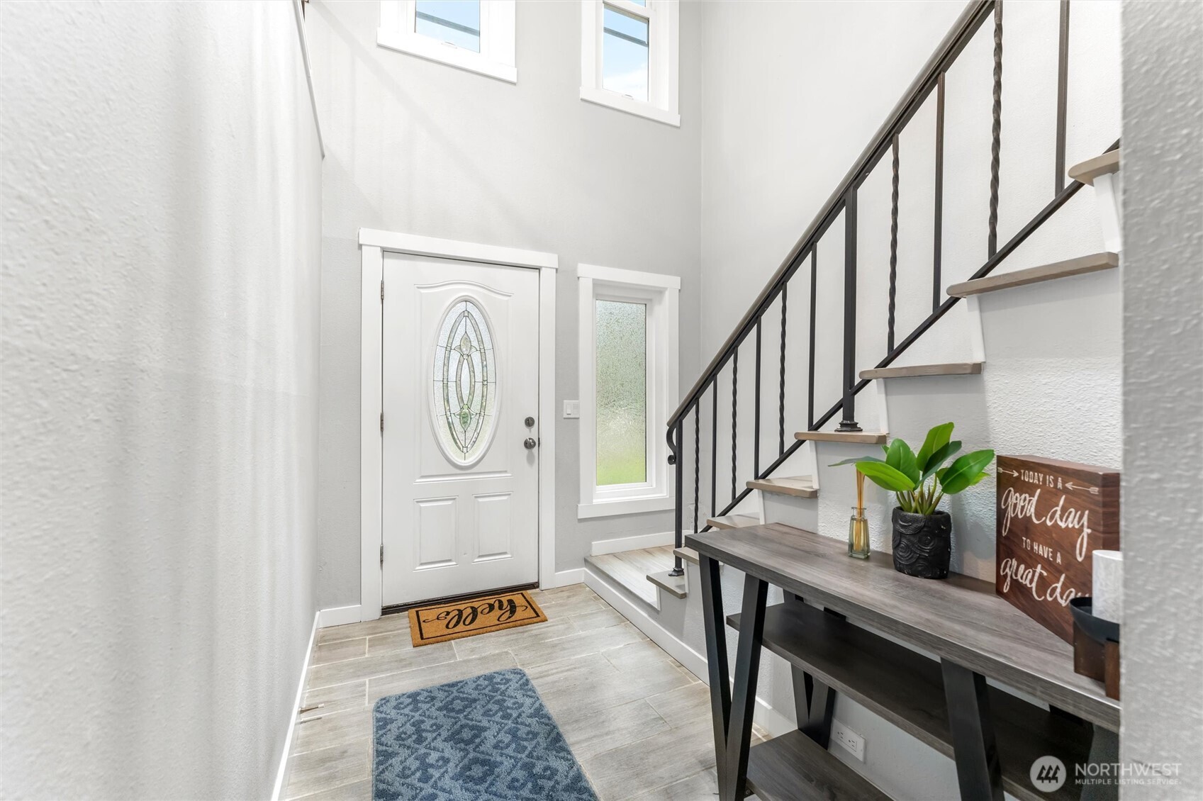 1813 113th Drive Property Photo 4