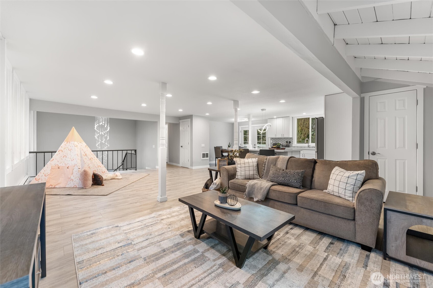 1813 113th Drive Property Photo 9
