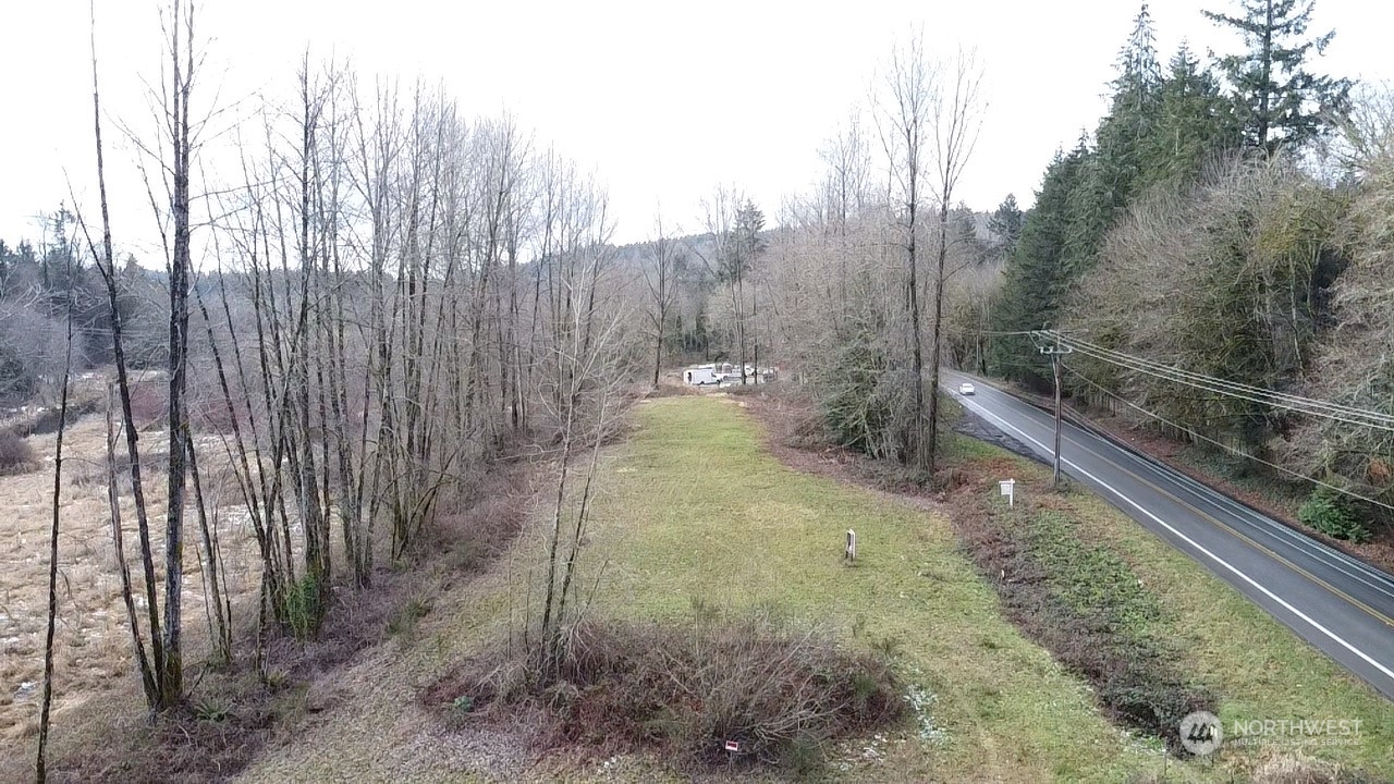 2200 Black Lake Boulevard Property Photo 8