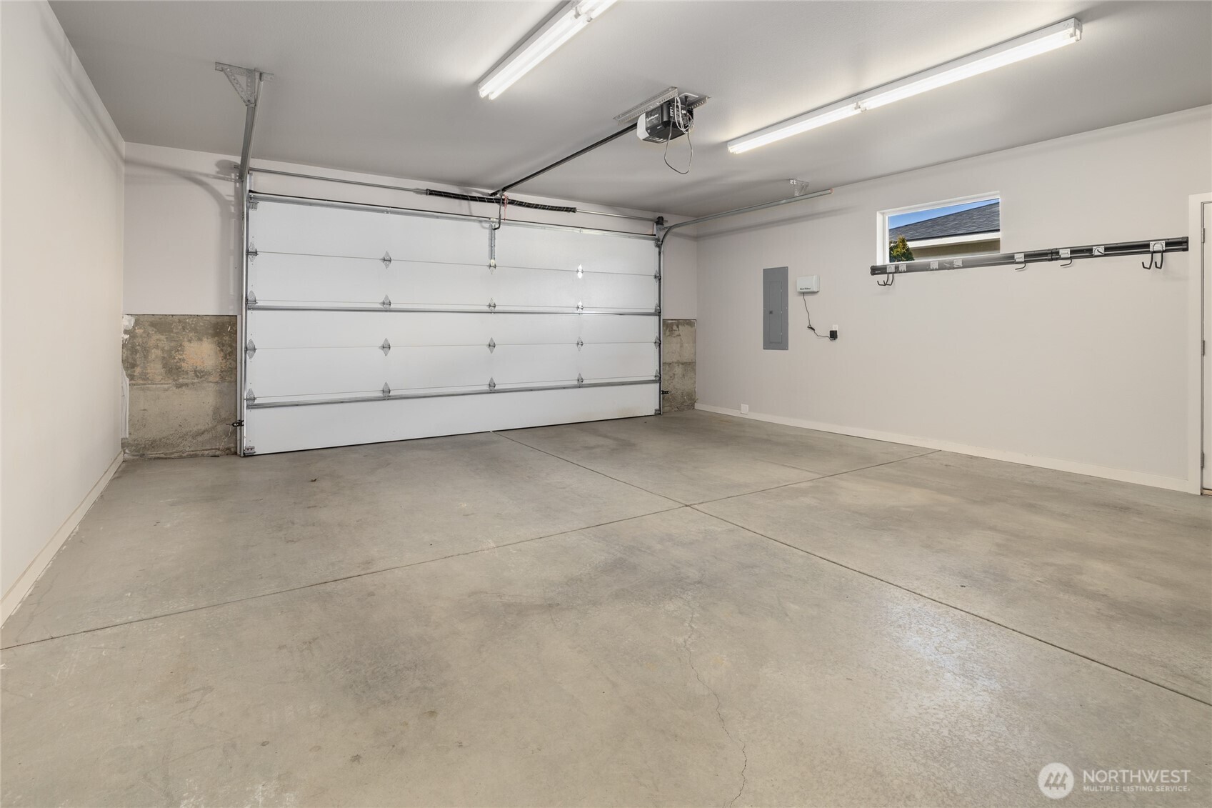 203 E Chason Avenue Property Photo 31
