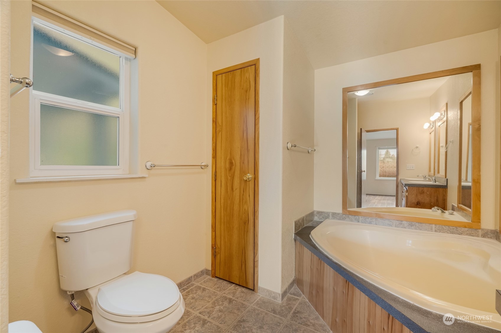1033 Courtney Lane Property Photo 16
