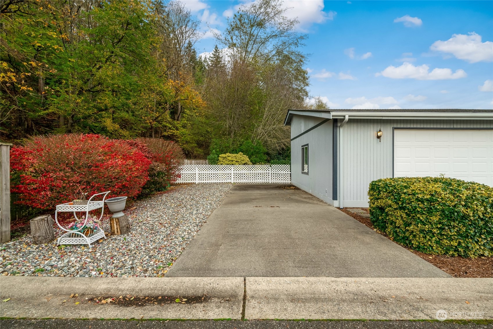 1033 Courtney Lane Property Photo 23