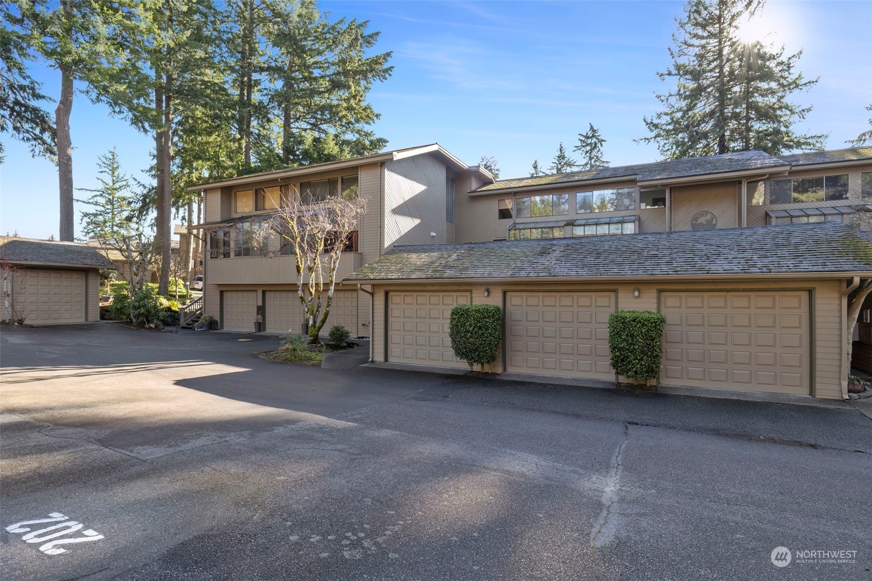 2017 Narrows View Circle A203 Property Photo 3