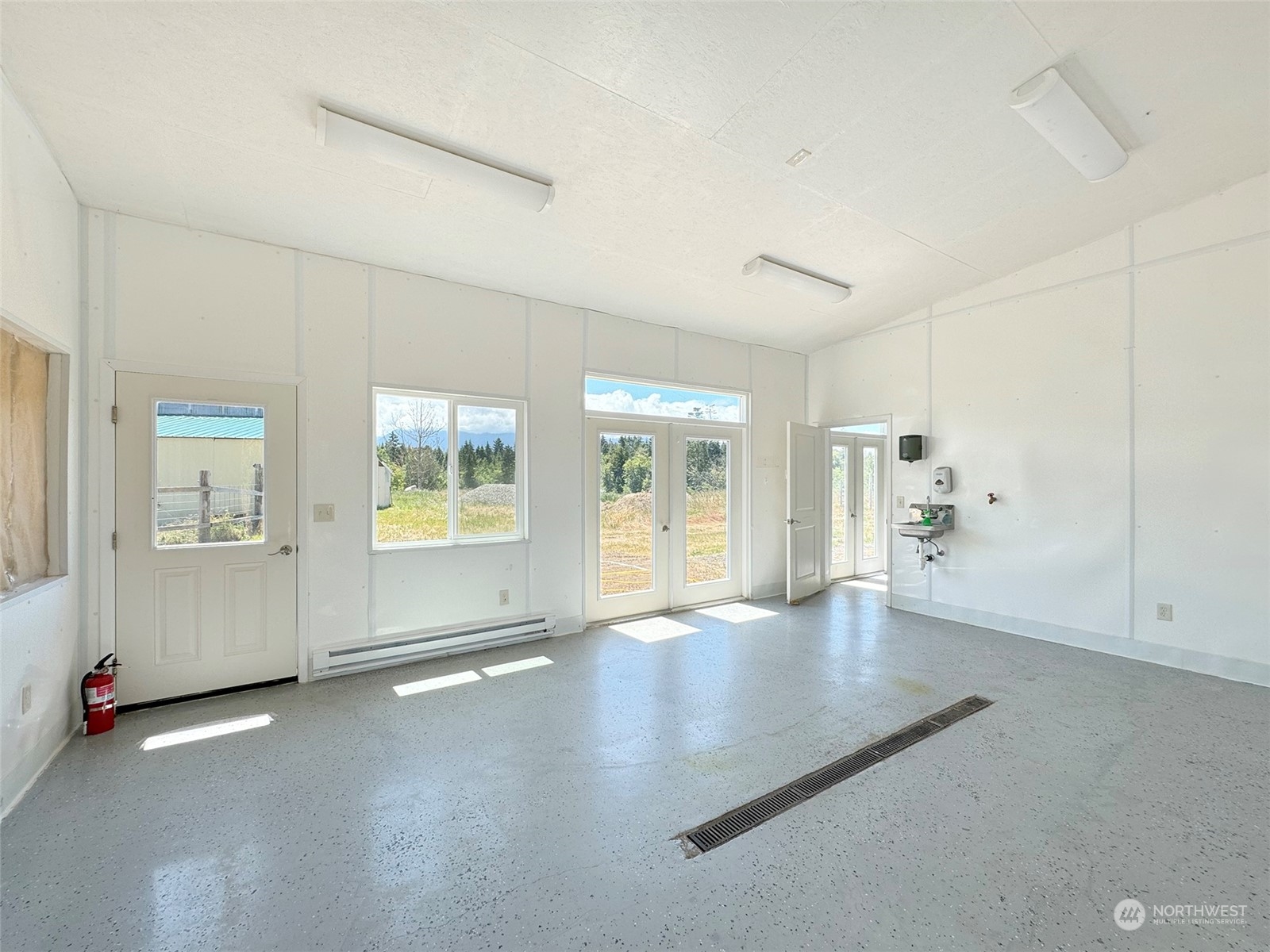 1002 A Lemmon Road Property Photo 5