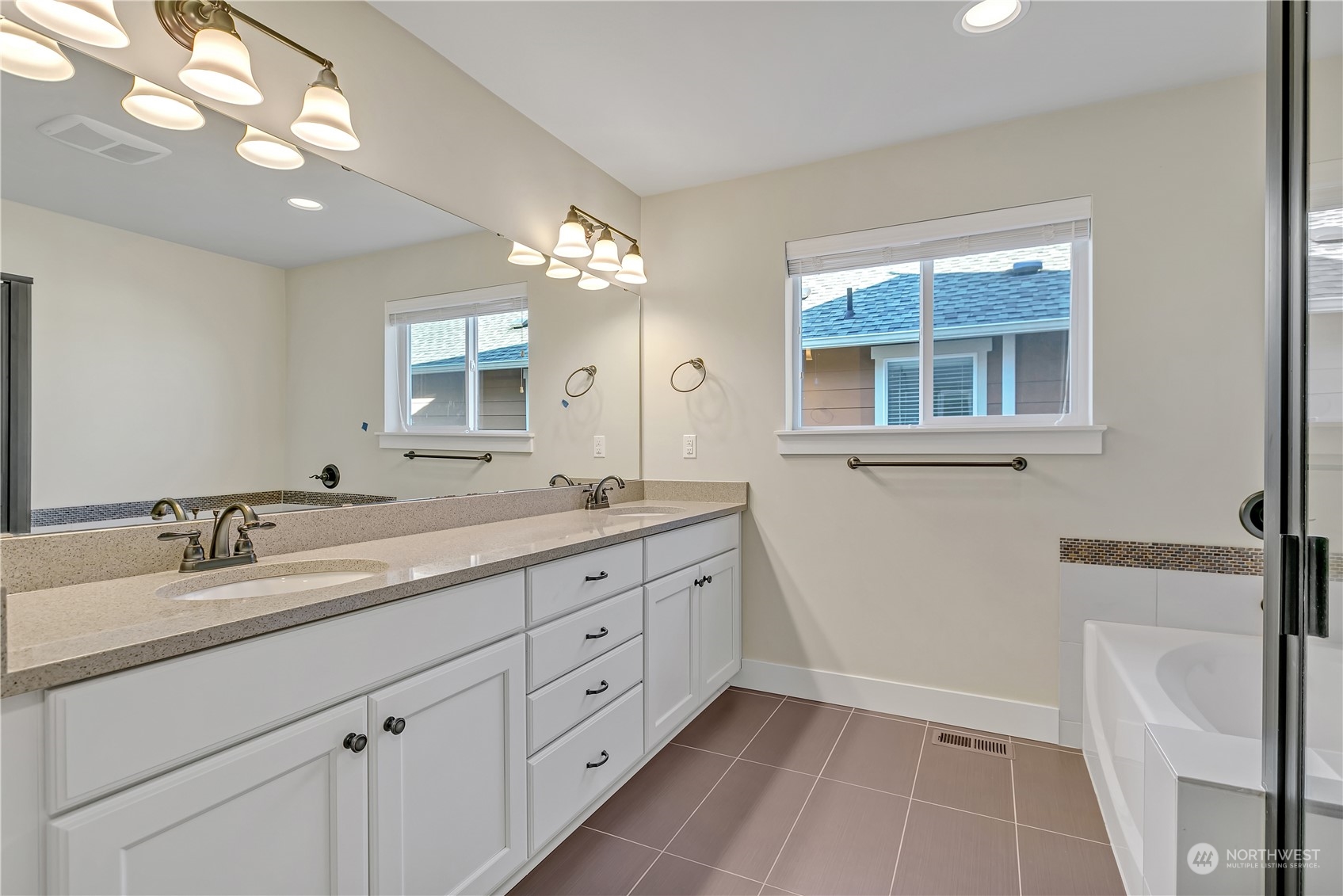 18808 135th Street Ct Property Photo 11