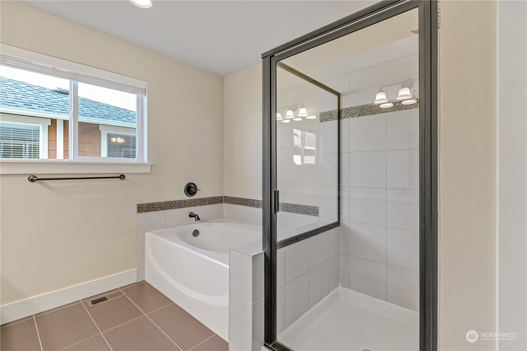 18808 135th Street Ct Property Photo 12
