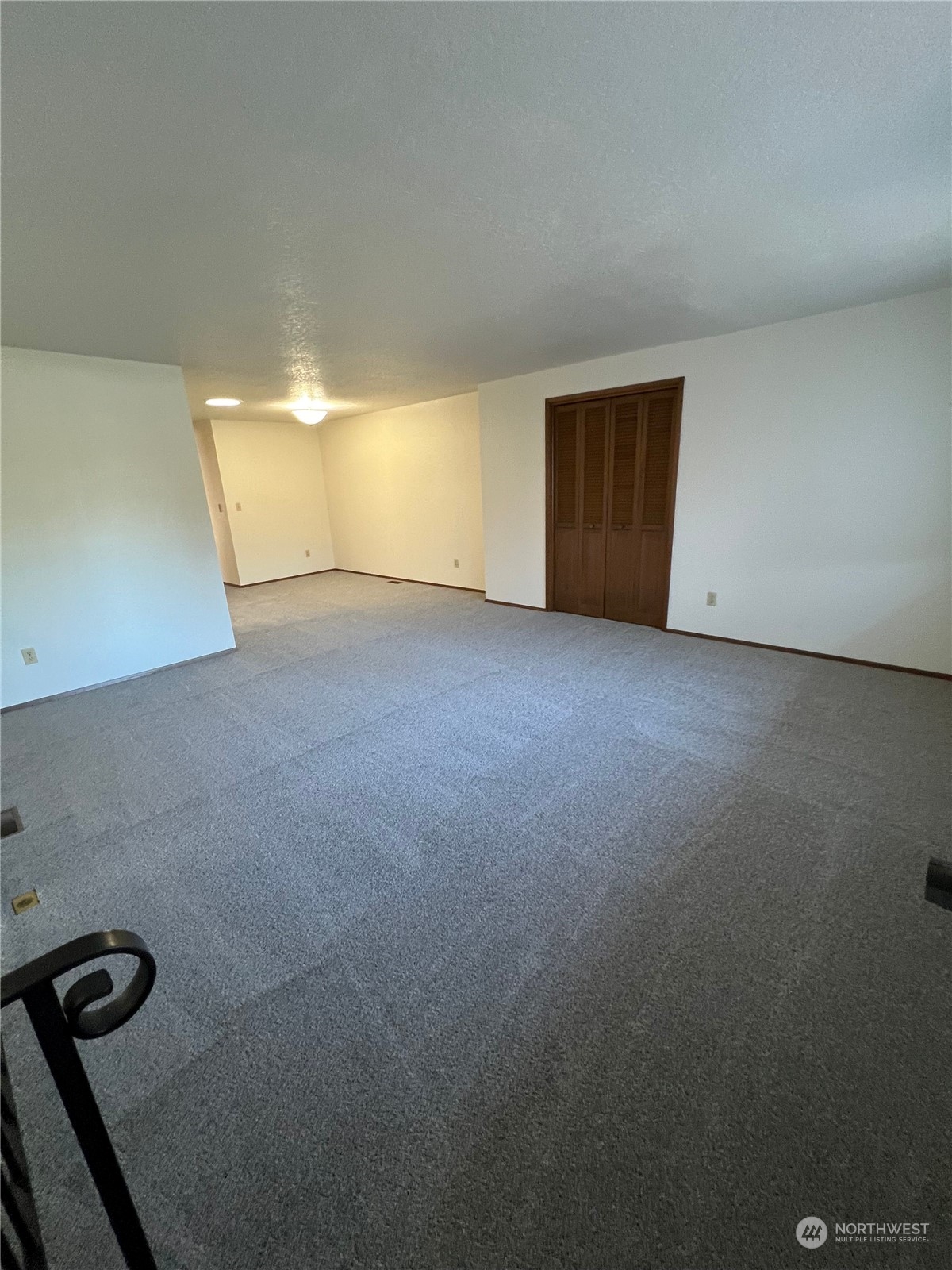 252 Elm Street B Property Photo 17