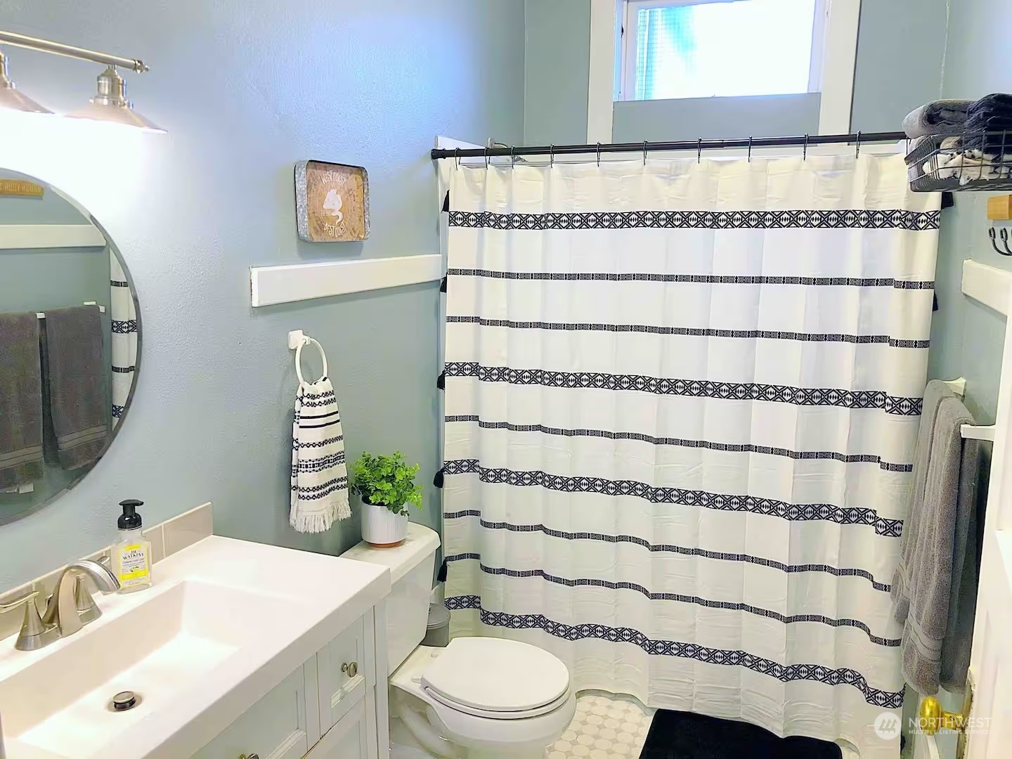 204 S Meridian Property Photo 11