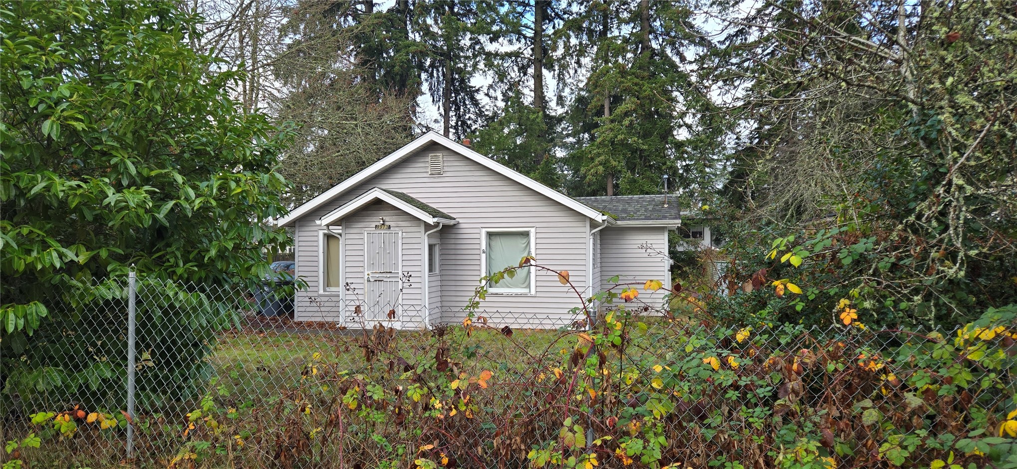 8913 Newgrove Avenue Property Photo
