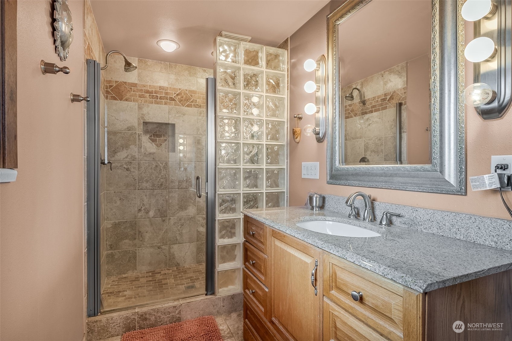1205 S 228th Street Property Photo 19
