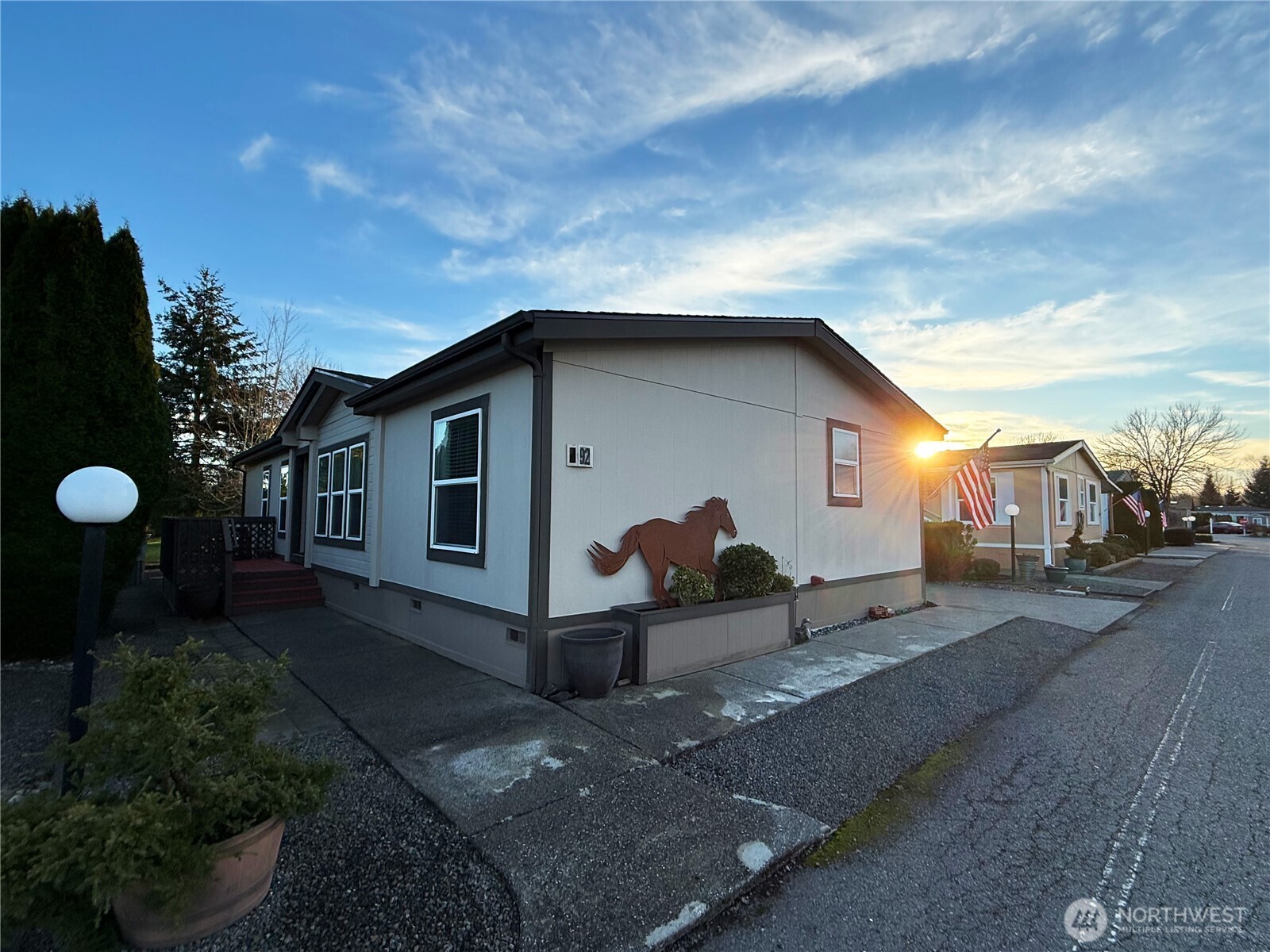 14727 43rd Avenue 92 Property Photo