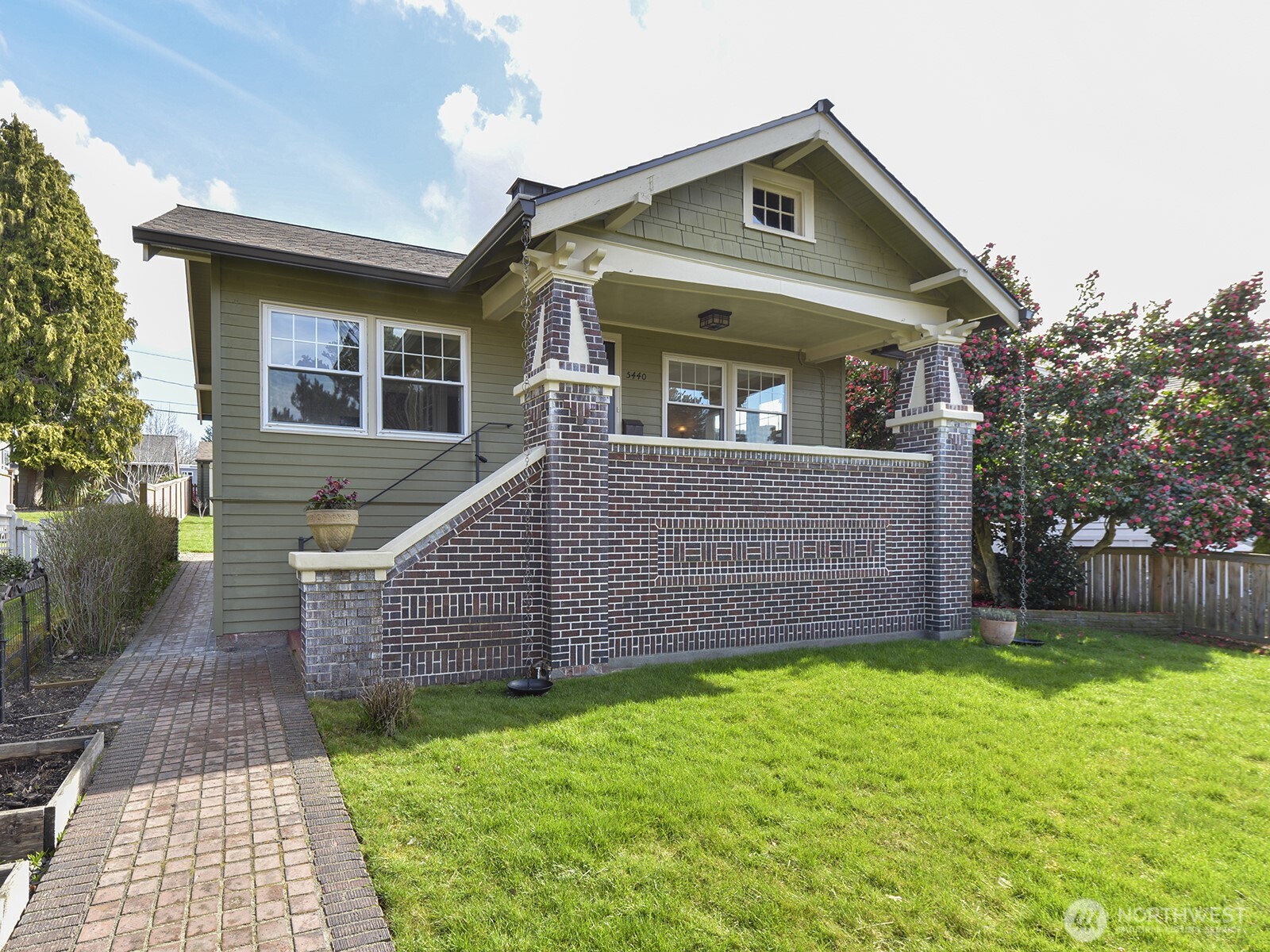 5440 44th Avenue Property Photo