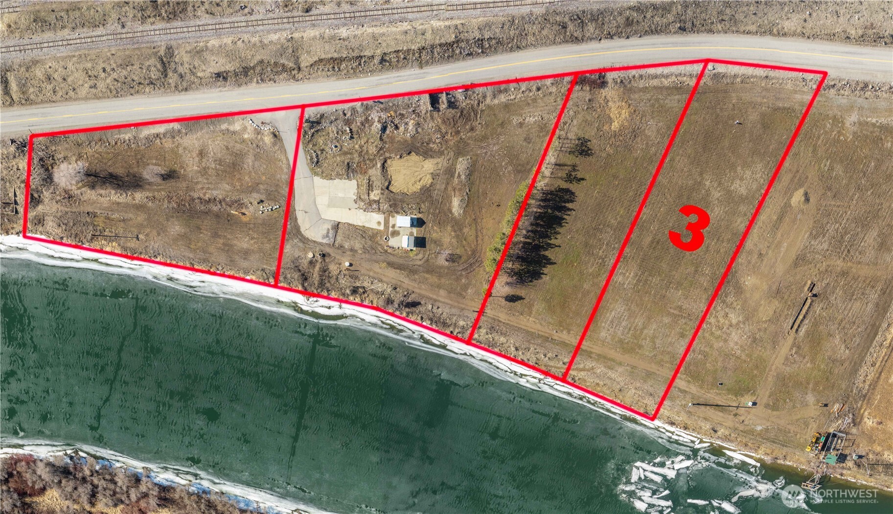 626 Monse River Road Property Photo 2