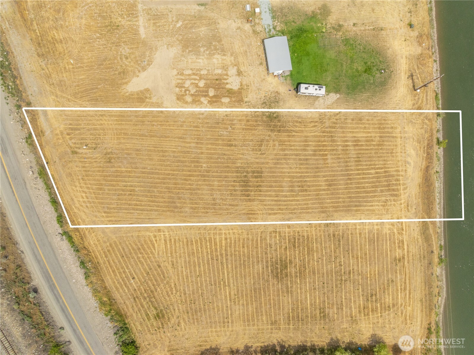 626 Monse River Road Property Photo 2
