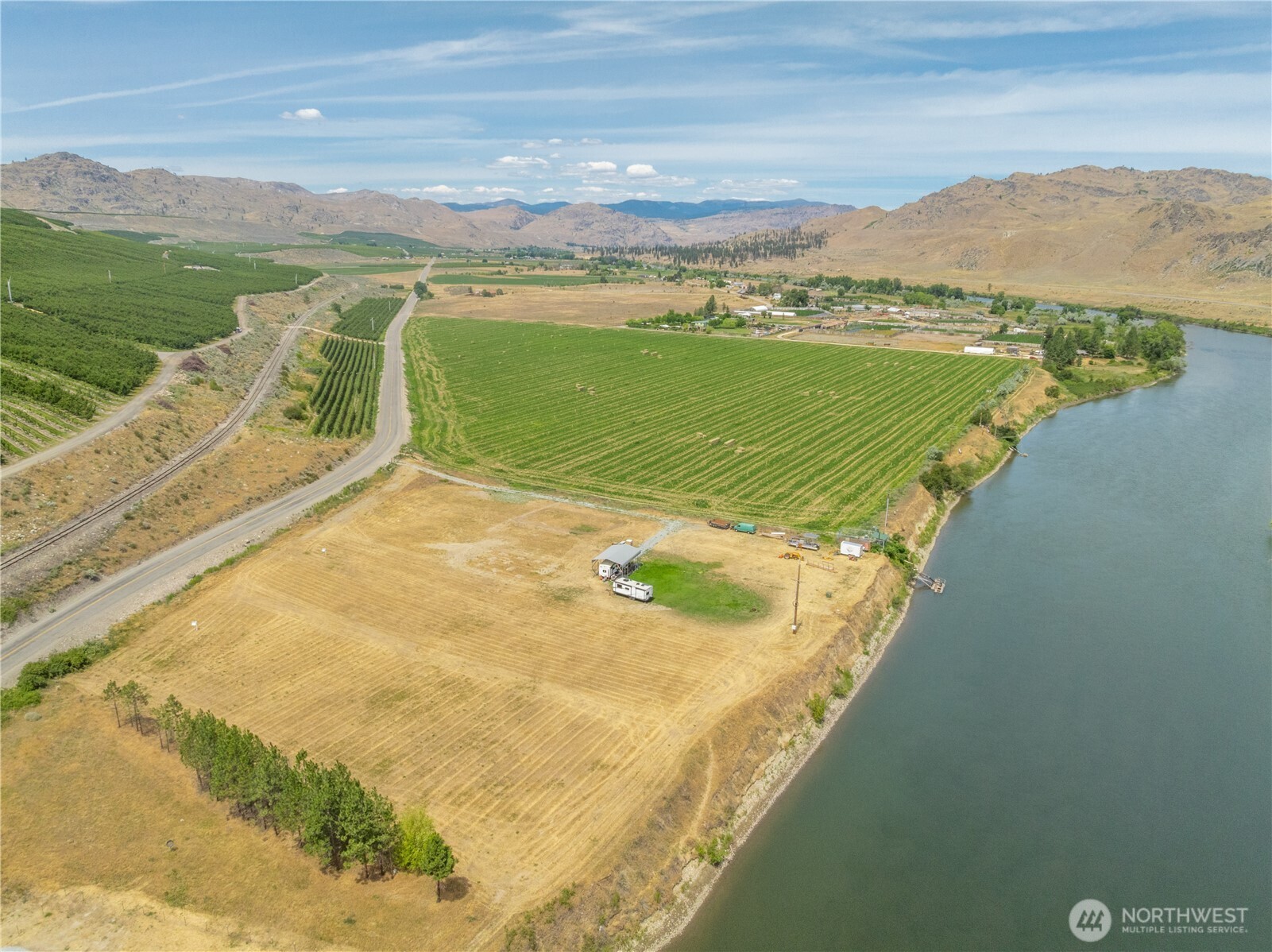 626 Monse River Road Property Photo 3