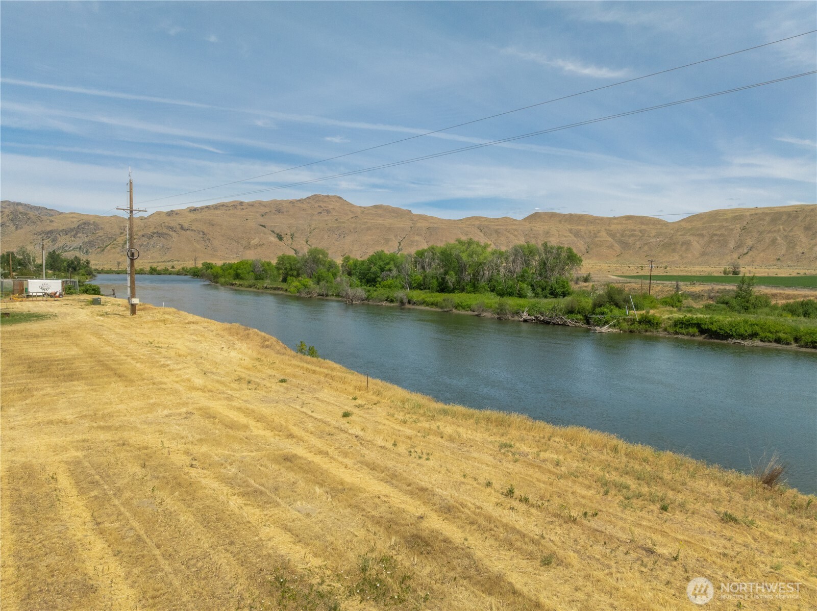 626 Monse River Road Property Photo 9