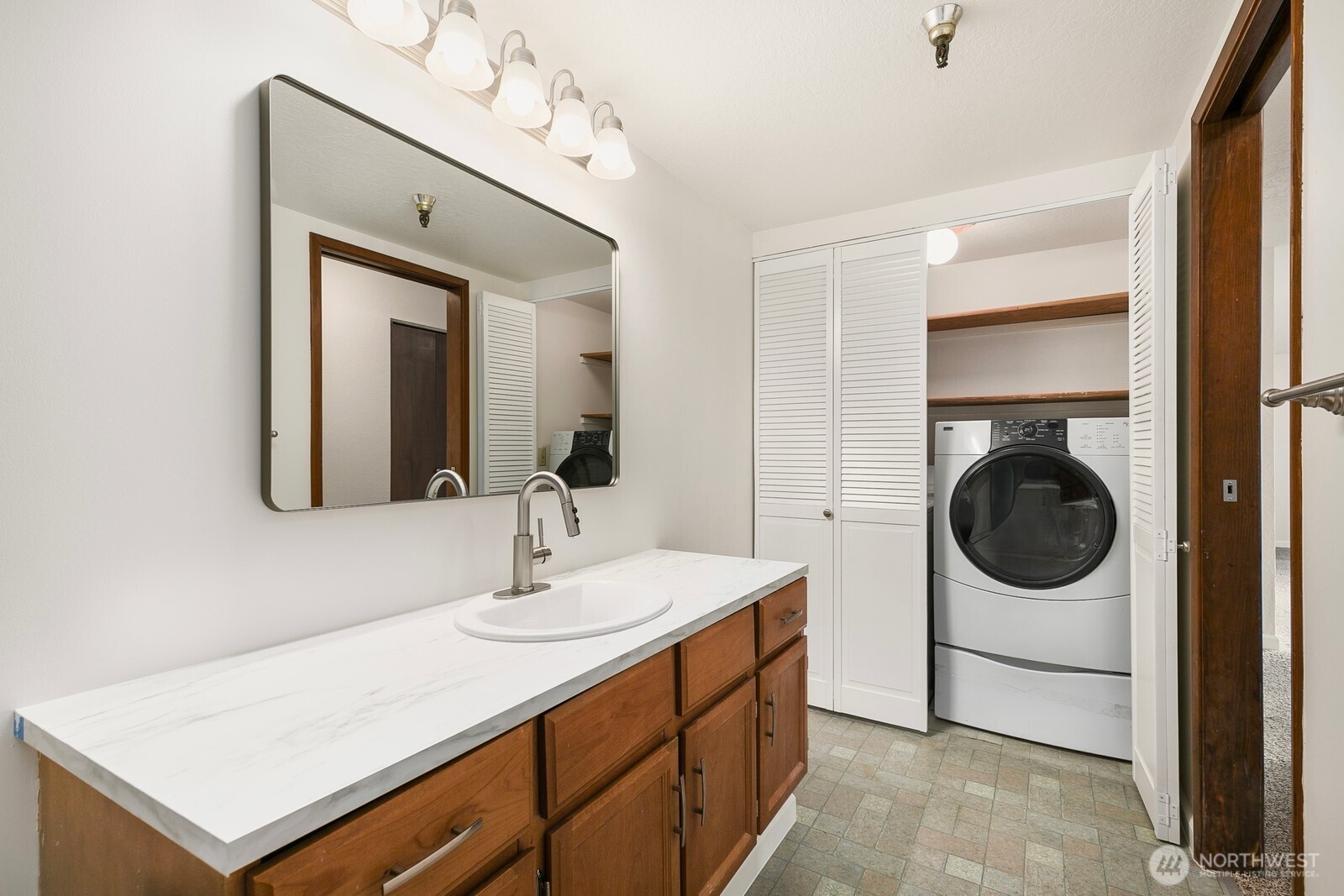 1100 Harrington Avenue 209 Property Photo 18