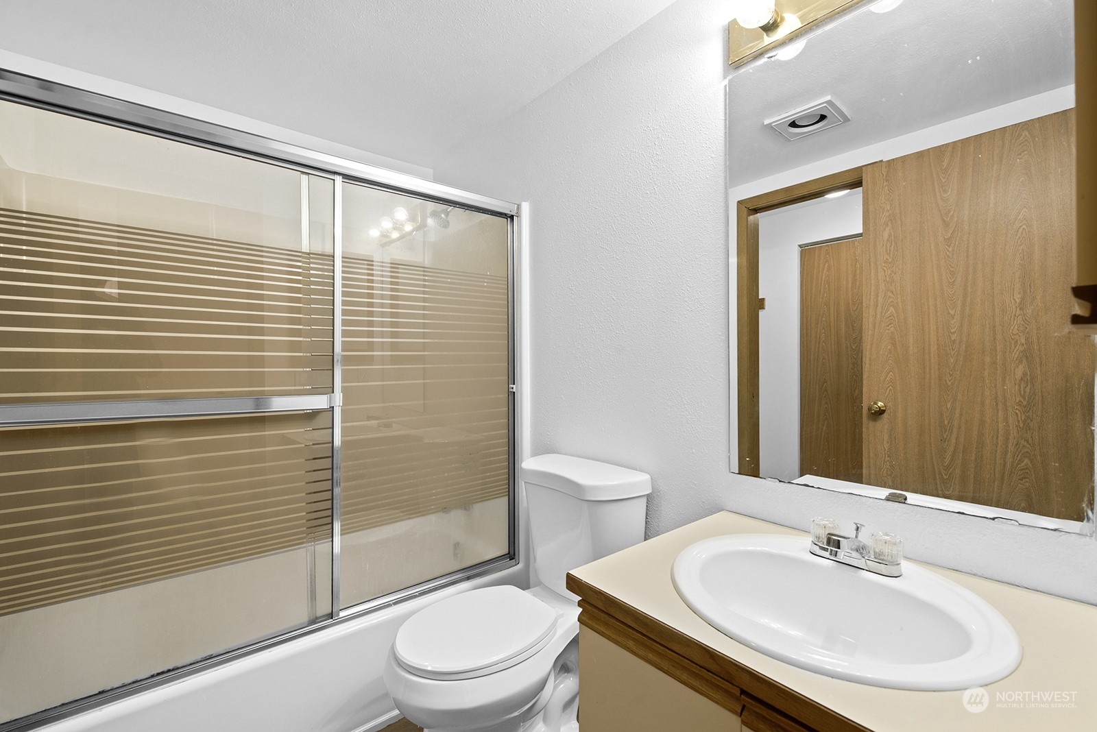 12026 15th Avenue 201 Property Photo 21