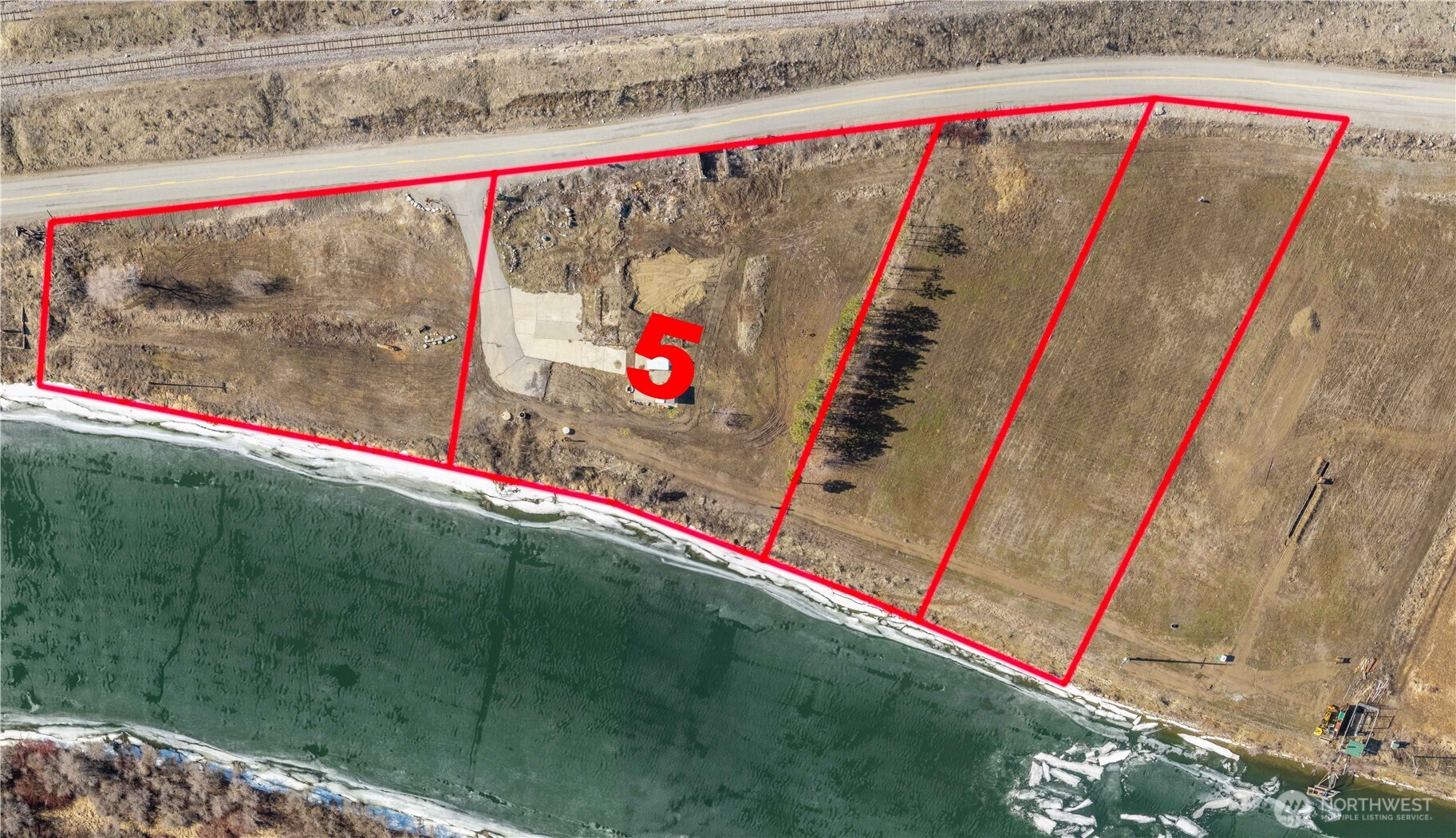 616 Monse River Road Property Photo 2