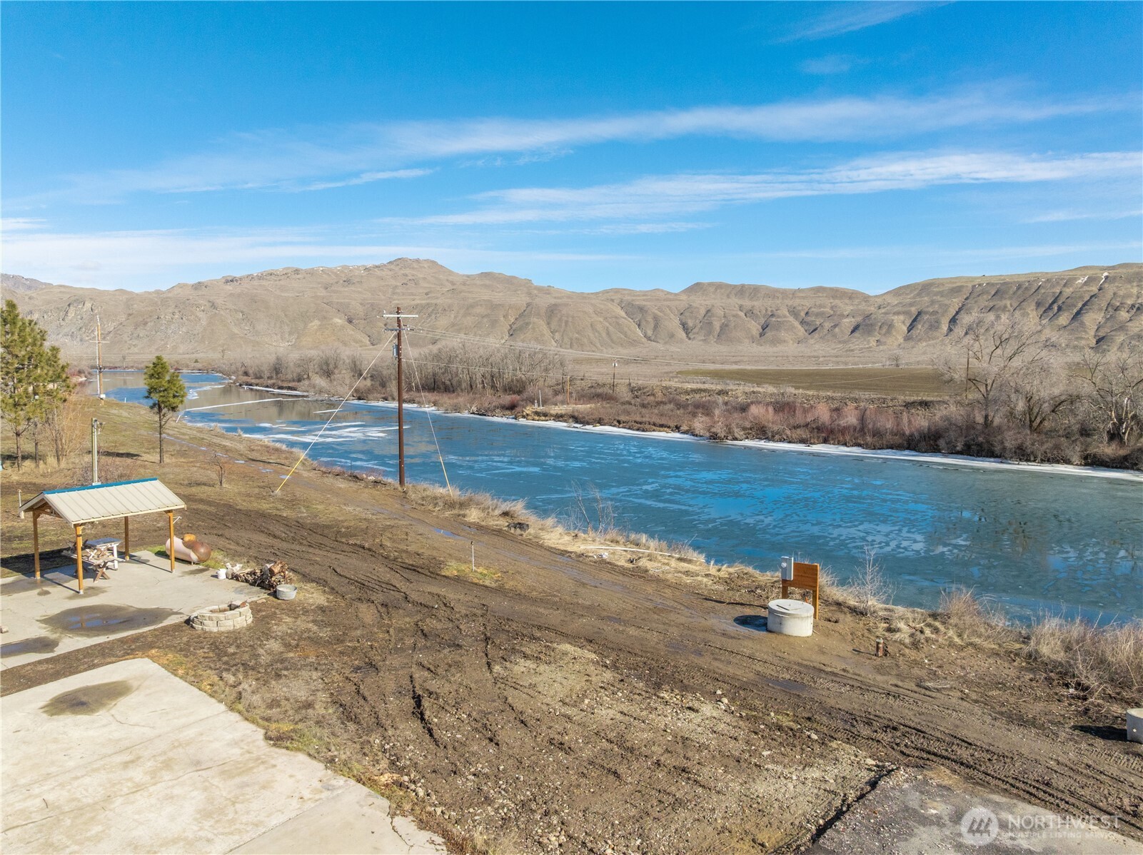 616 Monse River Road Property Photo 27