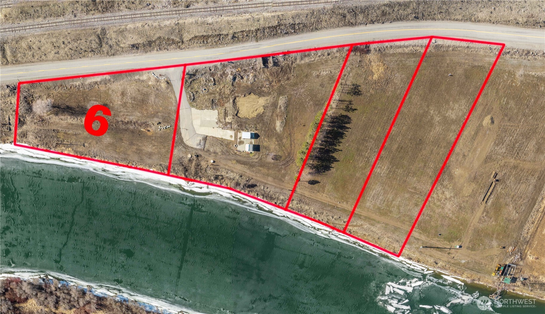 614 Monse River Road Property Photo 2