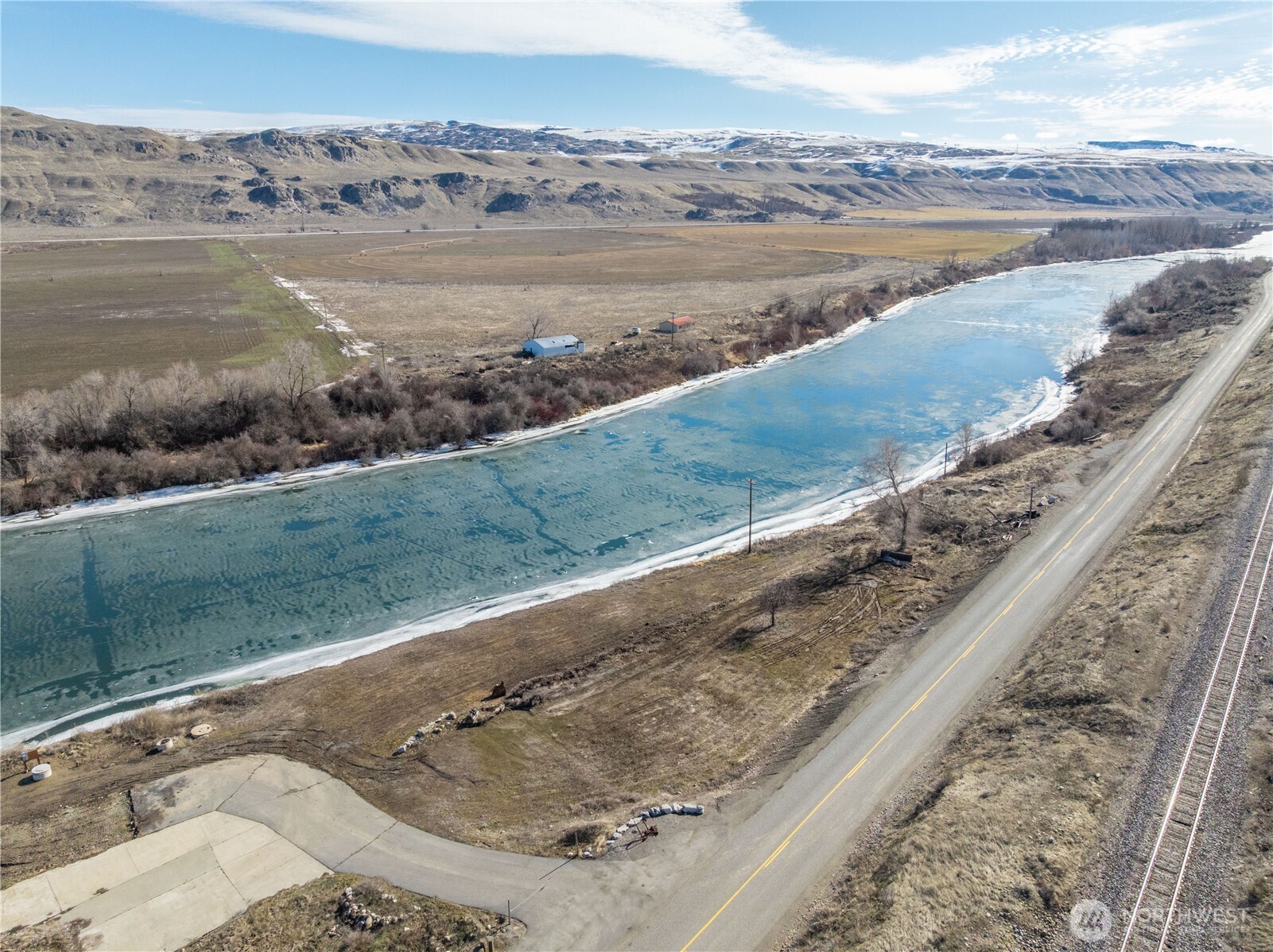 614 Monse River Road Property Photo 13