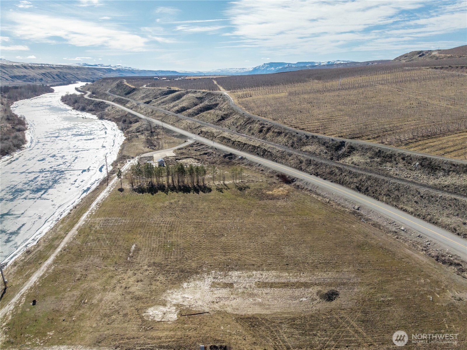 614 Monse River Road Property Photo 23