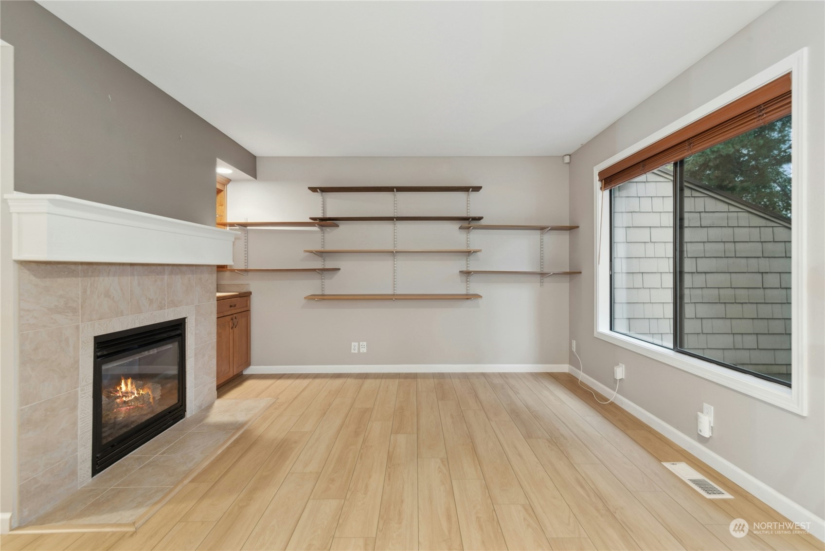 11918 Stendall Drive Property Photo 10