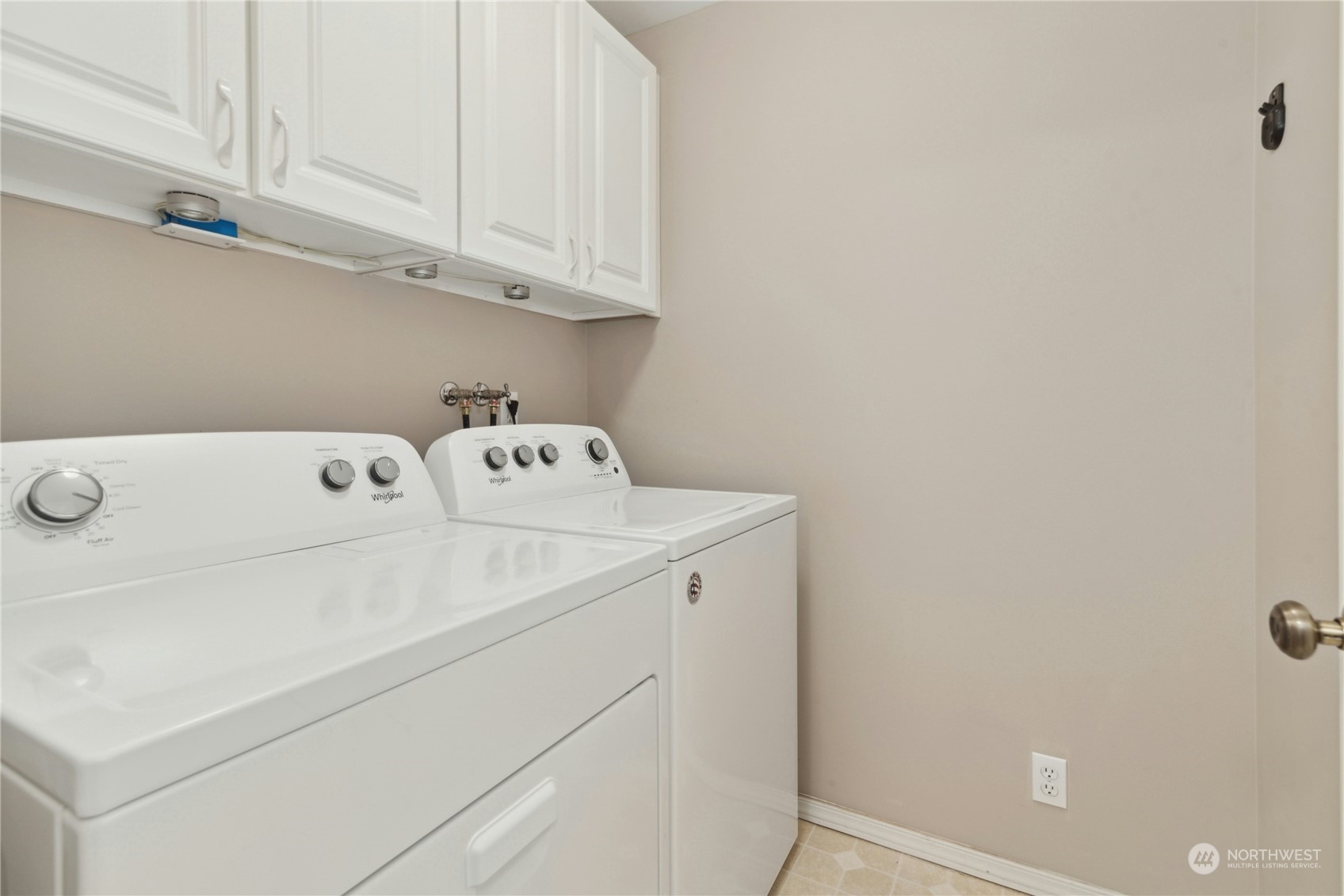 11918 Stendall Drive Property Photo 12