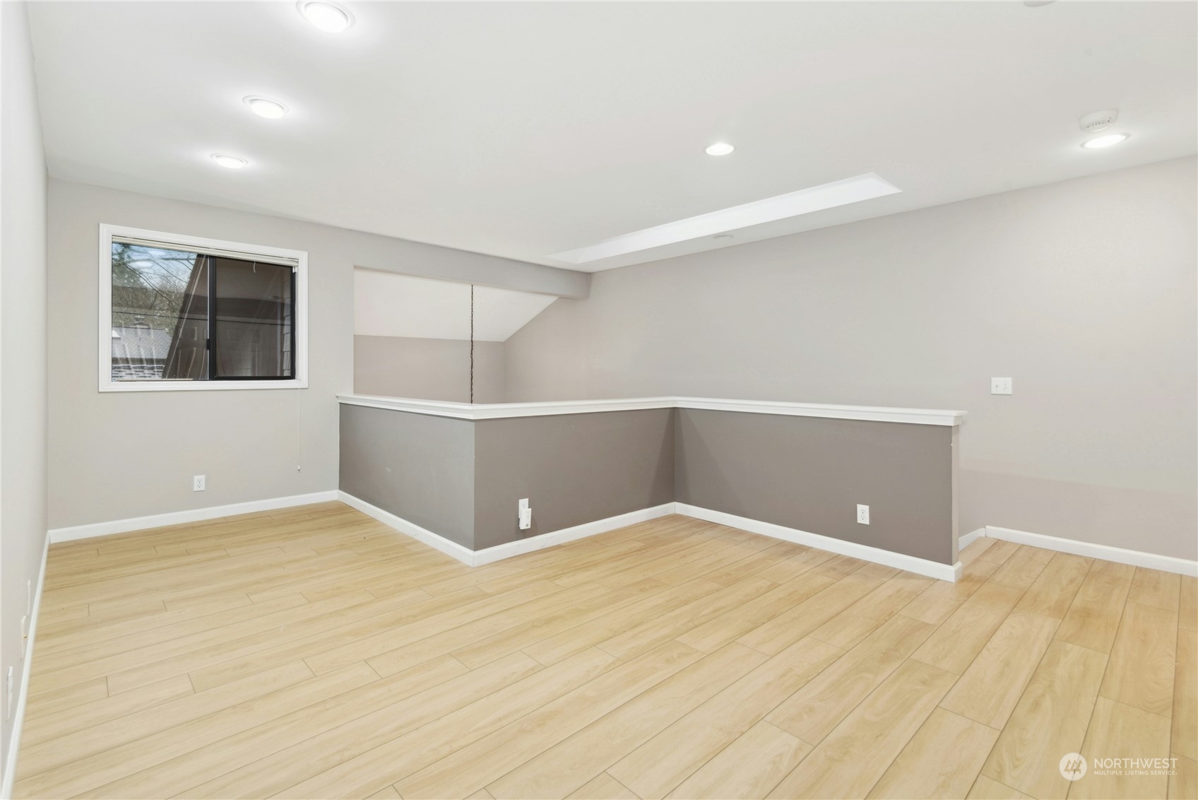 11918 Stendall Drive Property Photo 16