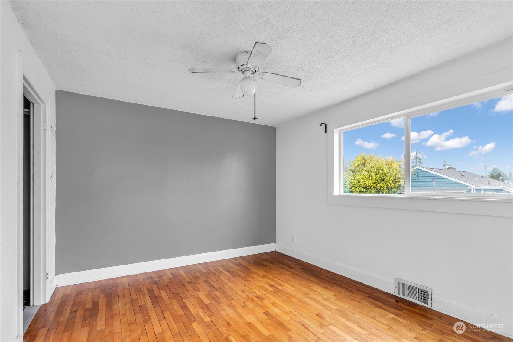 6309 S K Street Property Photo 8