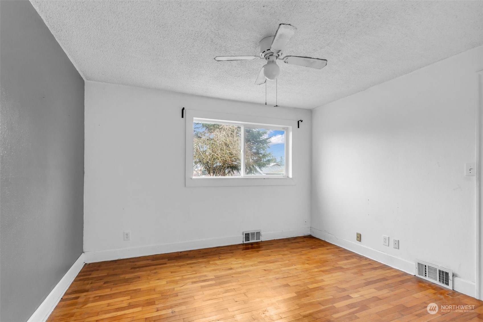 6309 S K Street Property Photo 9