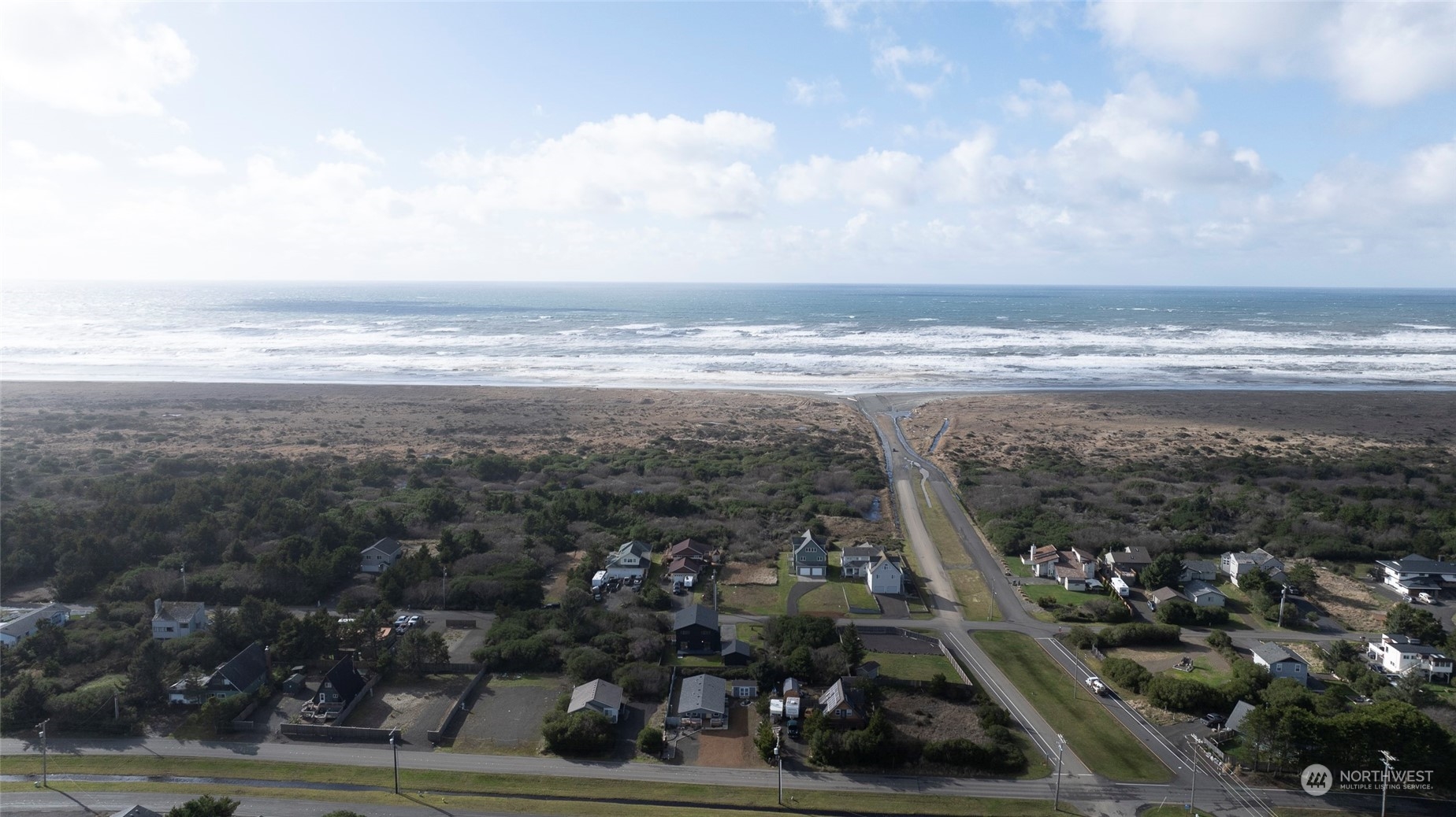 506 S Sand Dune Avenue Property Photo 6
