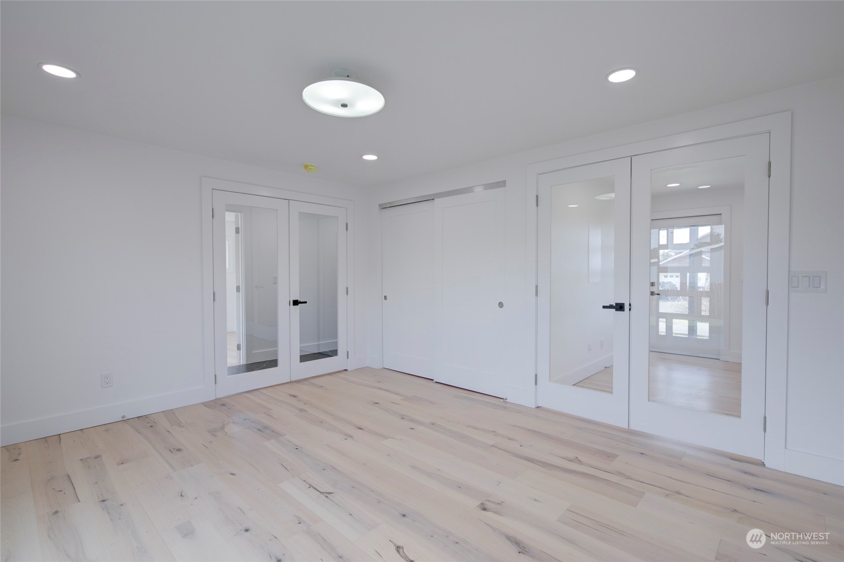506 S Sand Dune Avenue Property Photo 16