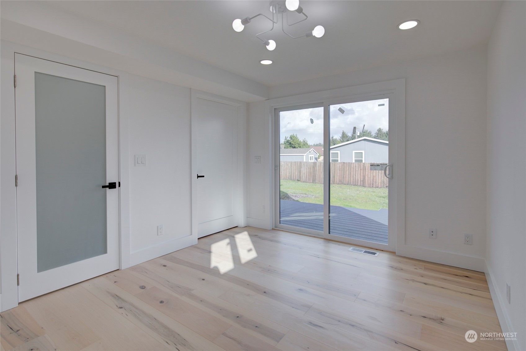506 S Sand Dune Avenue Property Photo 28