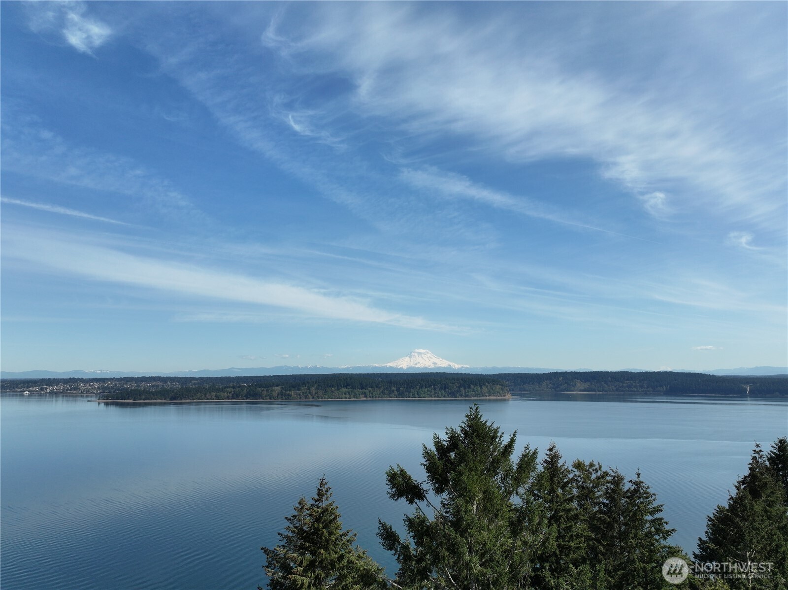 10111 Totem Way Property Photo 7