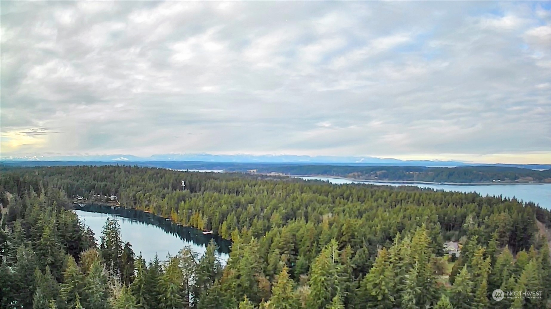 10111 Totem Way Property Photo 26