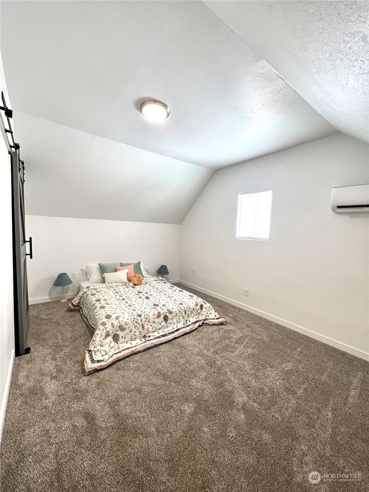 1023 S 4th Street Property Photo 15