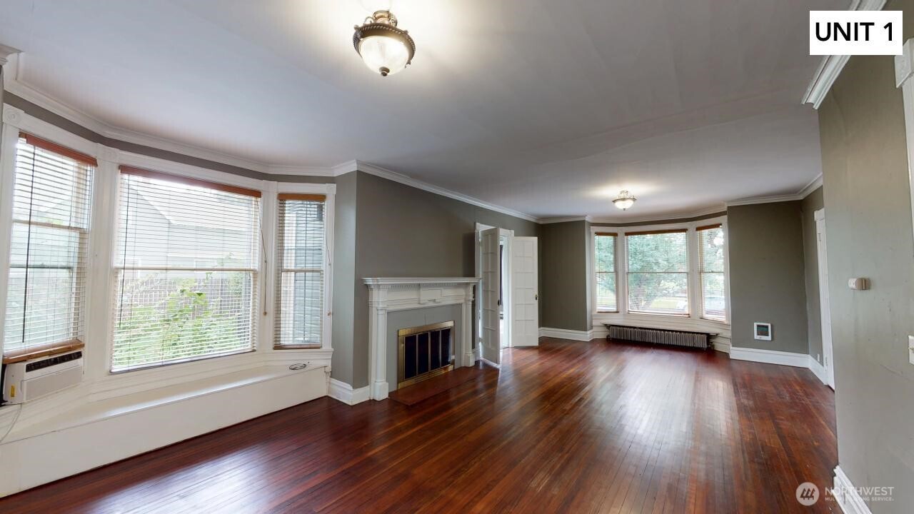 309 E Birch Street Property Photo 5