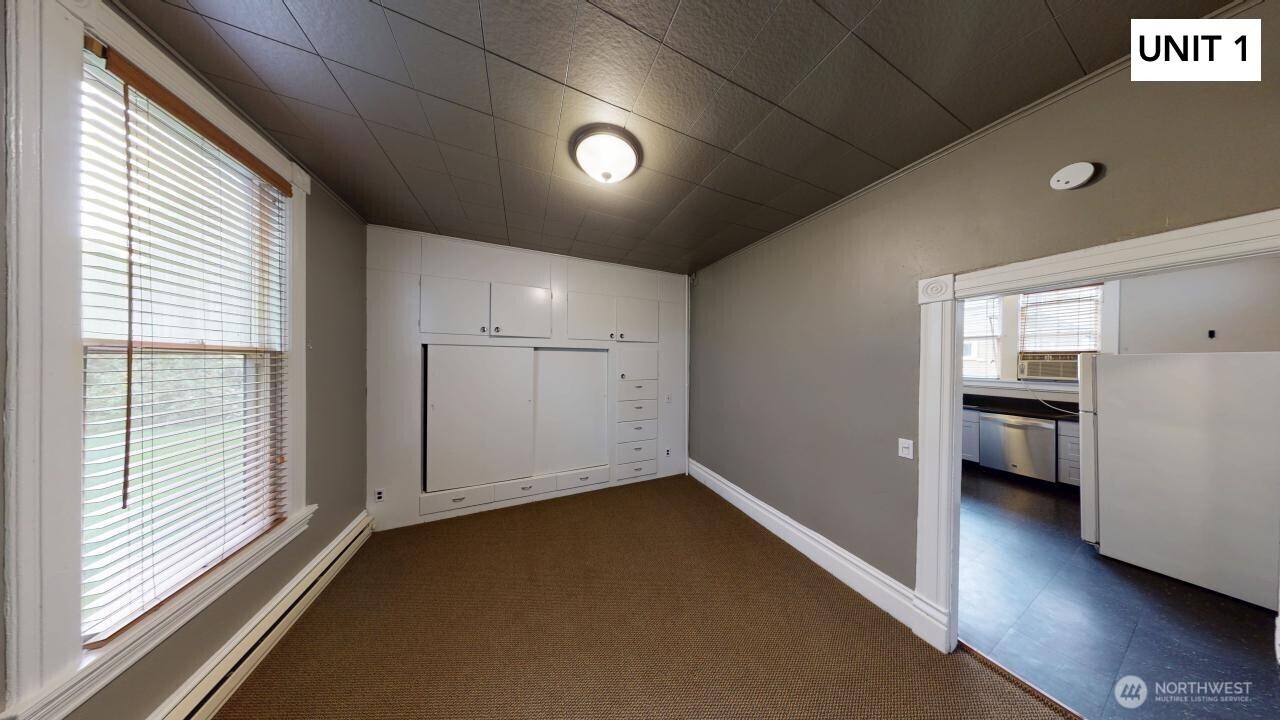 309 E Birch Street Property Photo 11