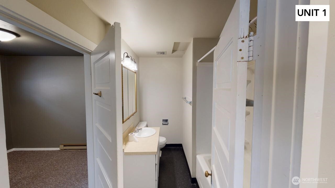 309 E Birch Street Property Photo 15